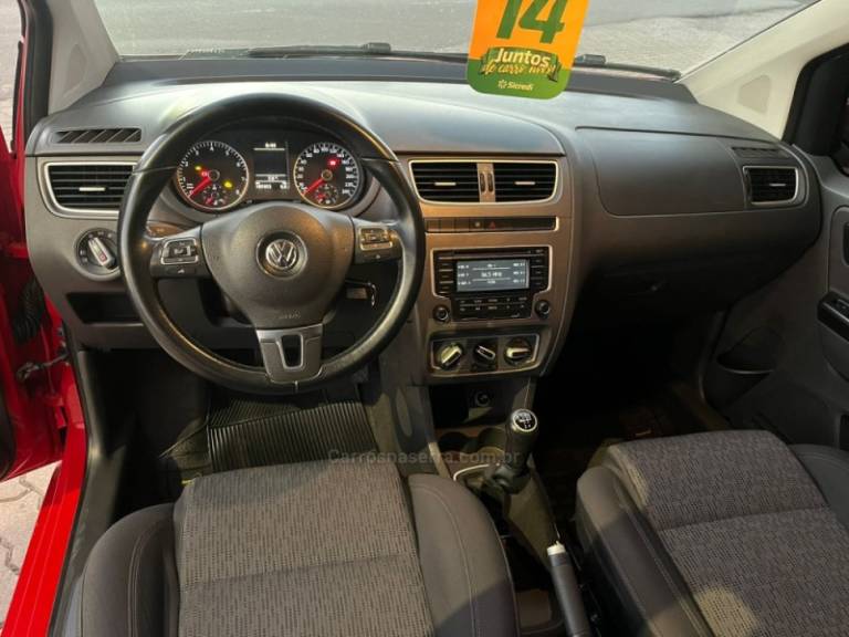 VOLKSWAGEN - SPACEFOX - 2014/2014 - Vermelha - R$ 44.800,00