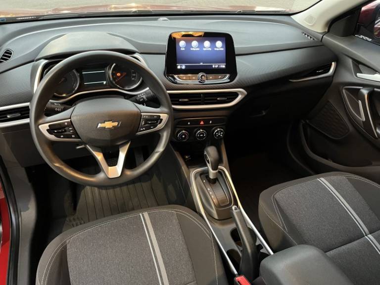 CHEVROLET - TRACKER - 2022/2023 - Vermelha - R$ 104.900,00