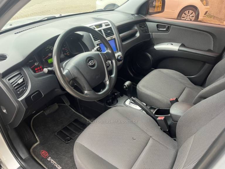 KIA MOTORS - SPORTAGE - 2008/2008 - Prata - R$ 36.900,00