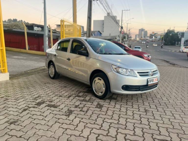 VOLKSWAGEN - VOYAGE - 2009/2009 - Prata - R$ 26.900,00
