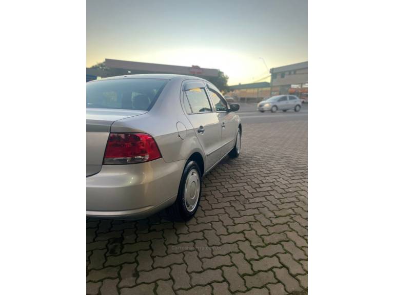 VOLKSWAGEN - VOYAGE - 2009/2009 - Prata - R$ 26.900,00